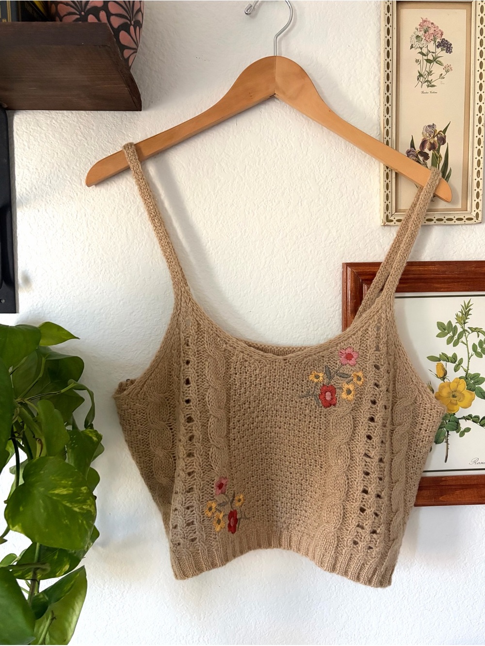 Cottagecore Cropped Cable Knit Beige Tan Tank Top with Floral Embroidery XL